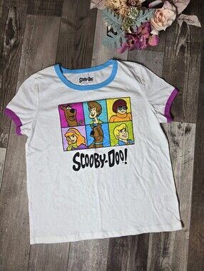 Scooby-Doo! Juniors White Graphic Tee with Blue & Purple Trim Size Large NEW